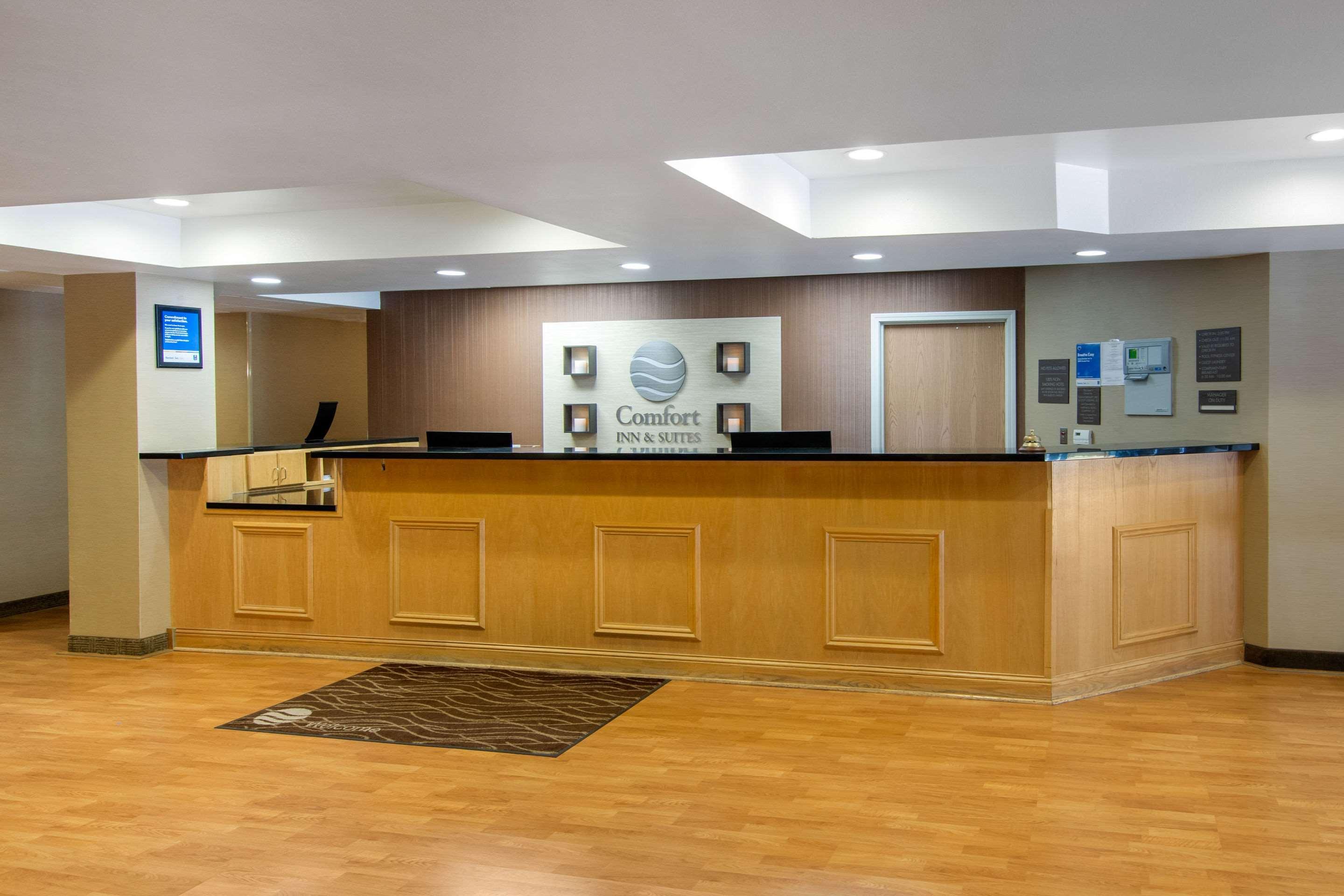 Comfort Inn & Suites Cooperstown - Milford Екстериор снимка