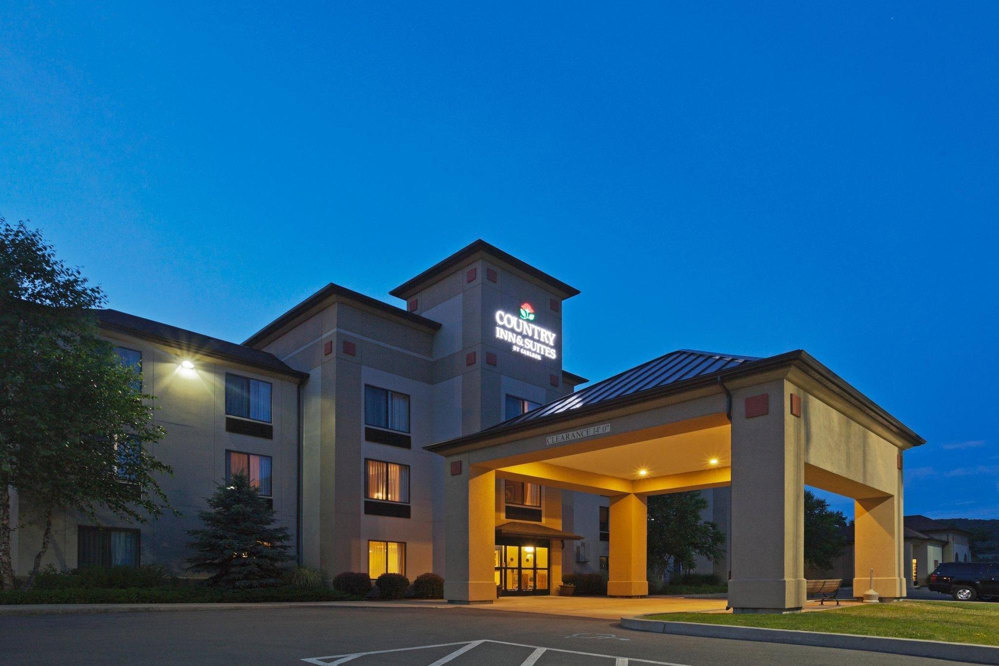 Comfort Inn & Suites Cooperstown - Milford Екстериор снимка