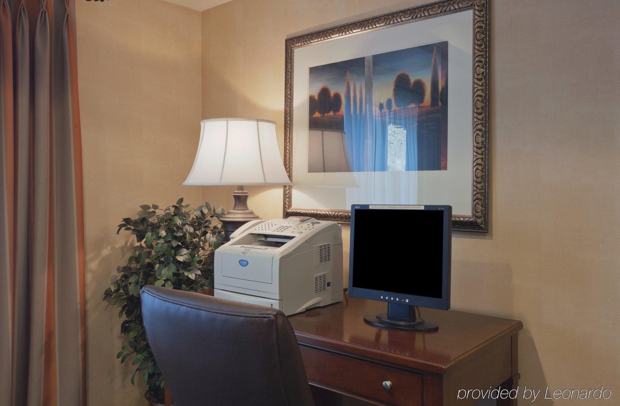 Comfort Inn & Suites Cooperstown - Milford Екстериор снимка