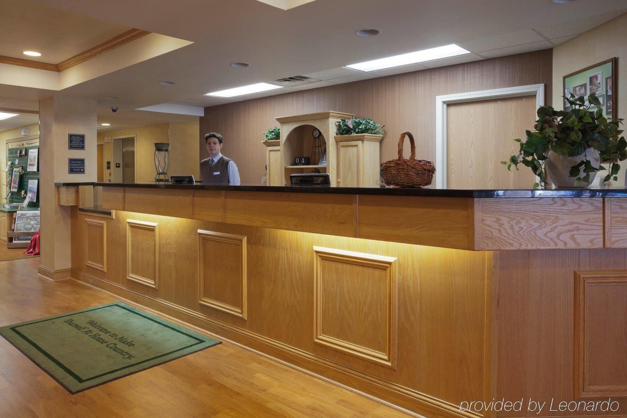 Comfort Inn & Suites Cooperstown - Milford Екстериор снимка